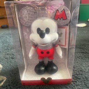 Disney limited Edition 50’s mouse club plush